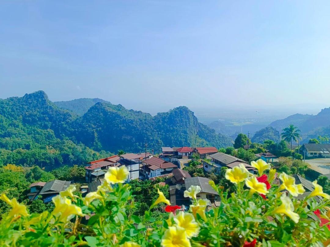 Oasis Phamee Bed & Breakfast Ban Pha Mi Ngoại thất bức ảnh